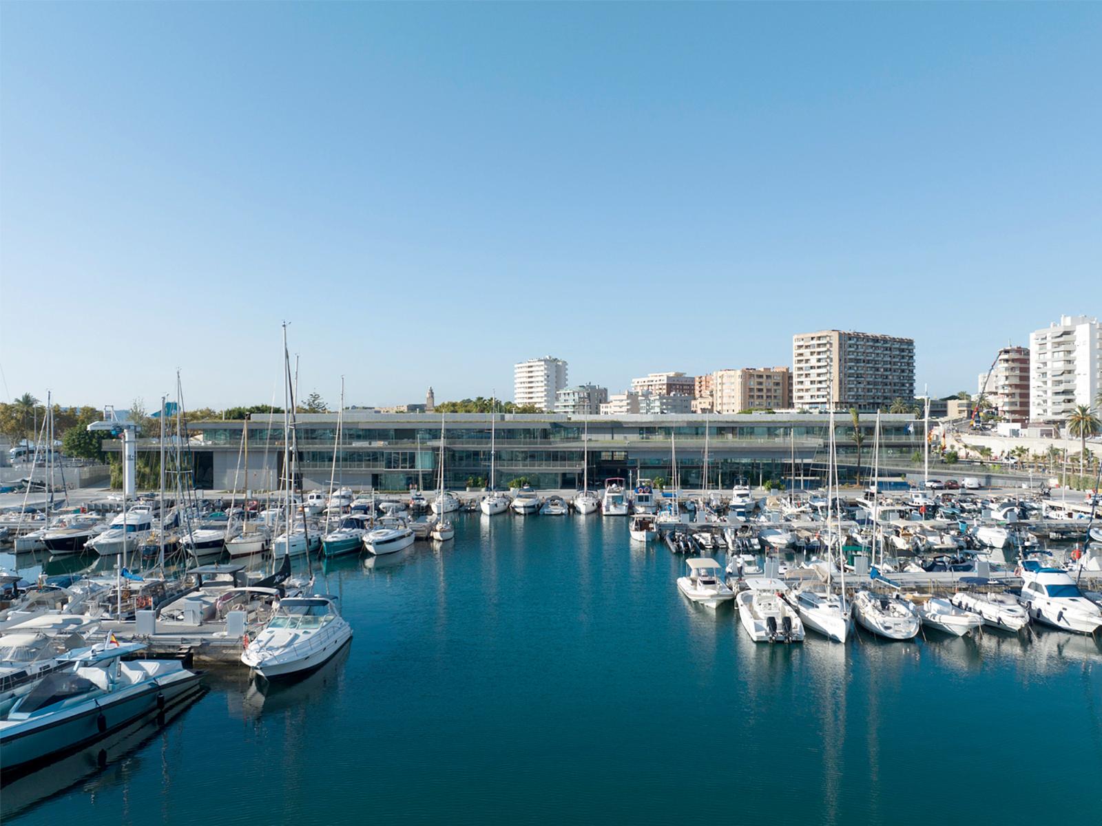 Hafen Club de Mar in Palma de Mallorca mit Sportbooten und Segelyachten